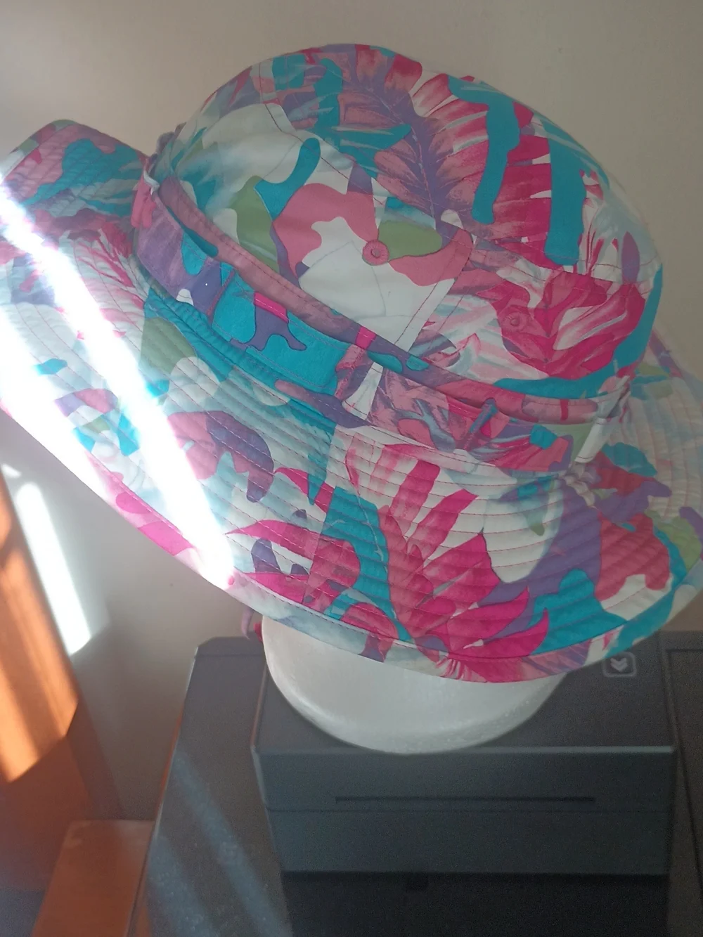 North Face Youth Sun Bucket Hat - Pink, Teal And Purple Size S/P